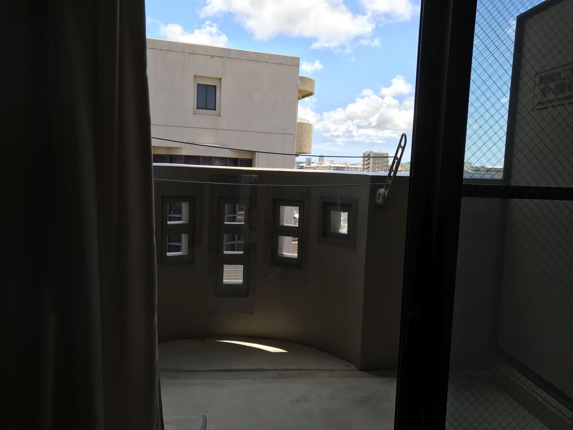 Weekly Harbourview Mansion Main Building Apartment Naha Bagian luar foto